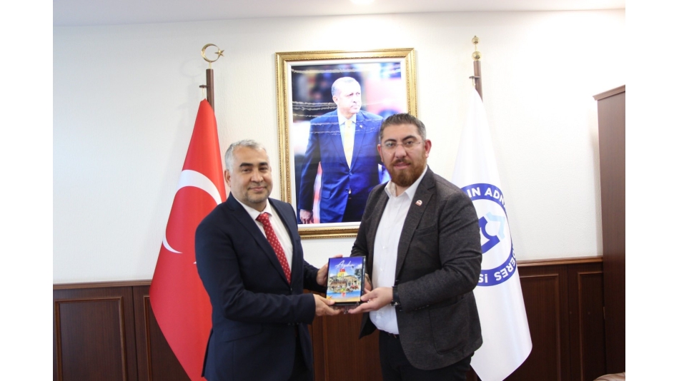 Aydın Büyükşehir Gazeteciler Cemiyeti Rektör Kent’i ziyaret etti